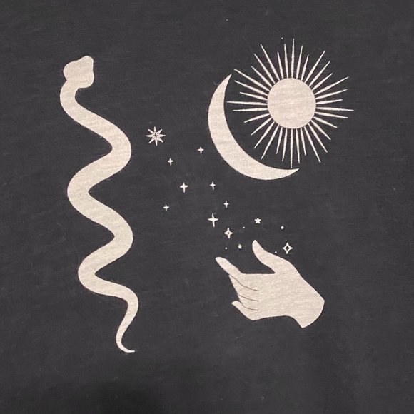 Universal Thread Spooky Shirt - Picture 2 of 6